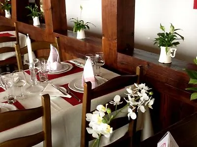 Bellevue Baeren & Restaurant Szálloda Krattigen