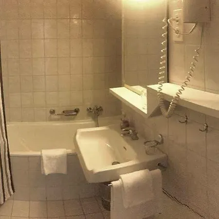 Hotel Bellevue Baeren & Restaurant Krattigen